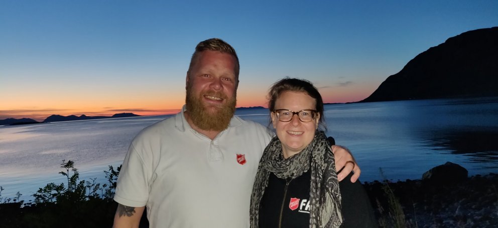 Við höllum okkur upp að Kristi og treystum honum