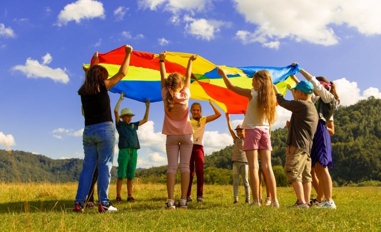 Hjálpræðisherinn. Börn að leik.