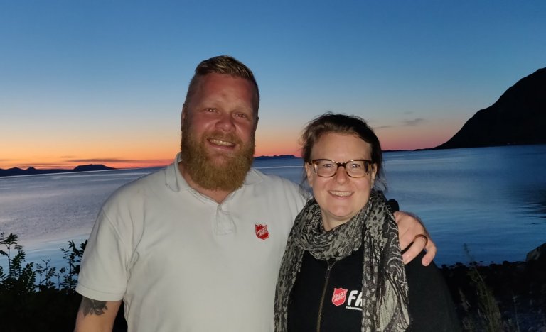 Við höllum okkur upp að Kristi og treystum honum